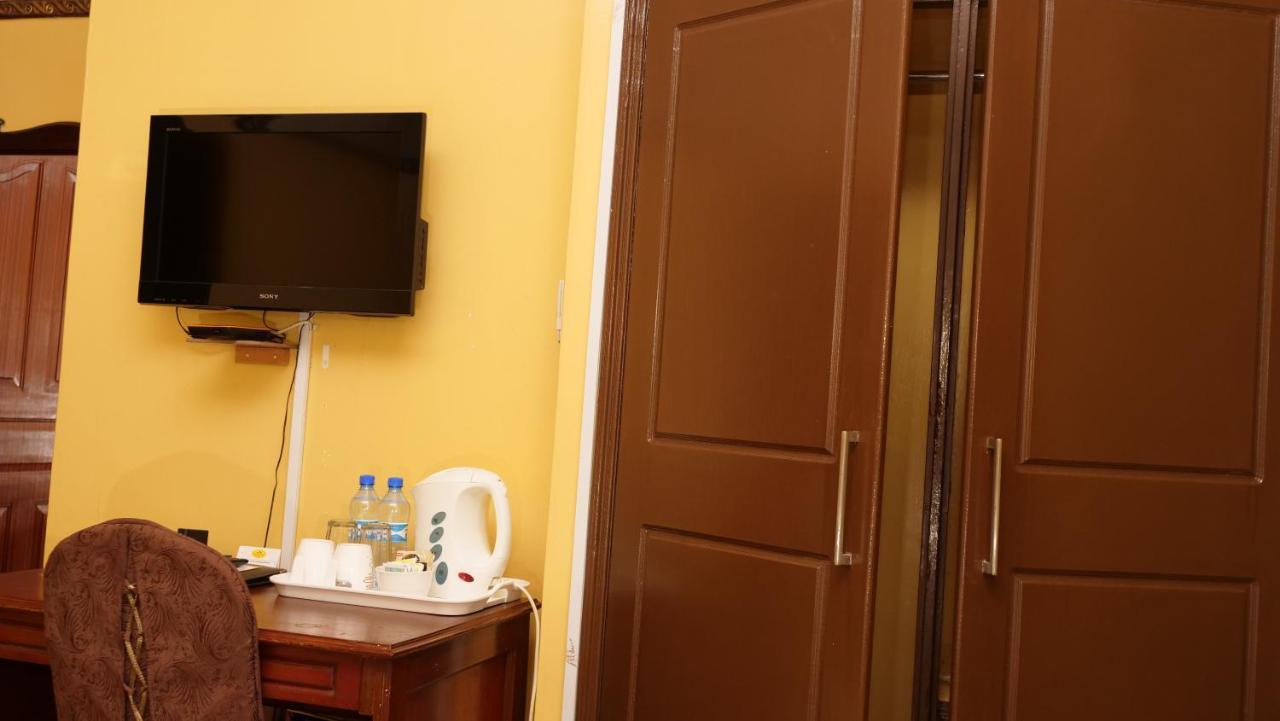The Clarice House Hotel Kisumu Bagian luar foto